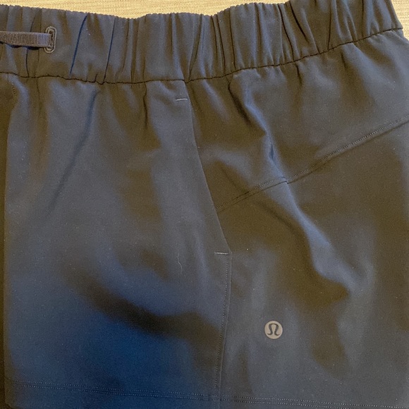 Lululemon shorts - Picture 6 of 7